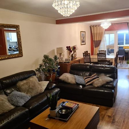 Specious Room In Northolt Northolt  Eksteriør bilde