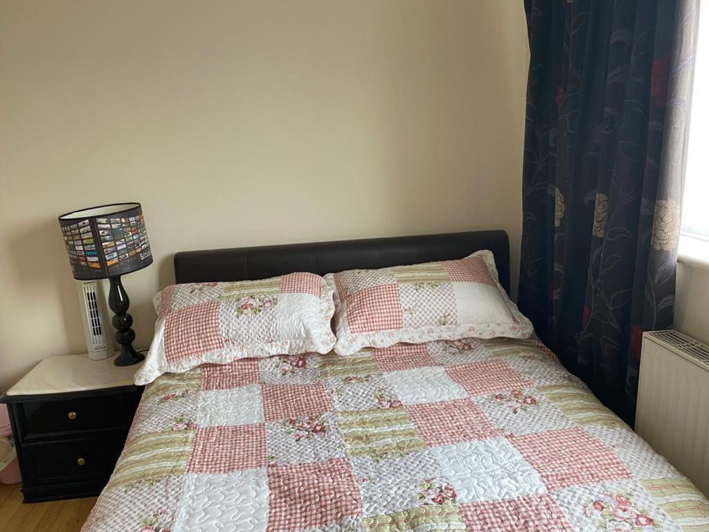 Specious Room In Northolt Northolt  Eksteriør bilde